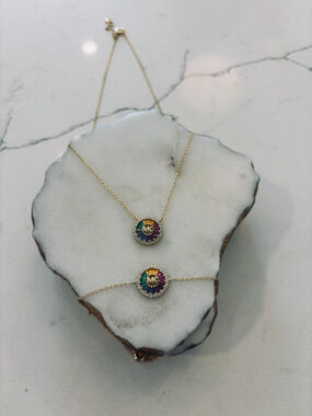 SPECIAL Michael Kors Gold Necklace AND bracelet with Multicolor Pendant